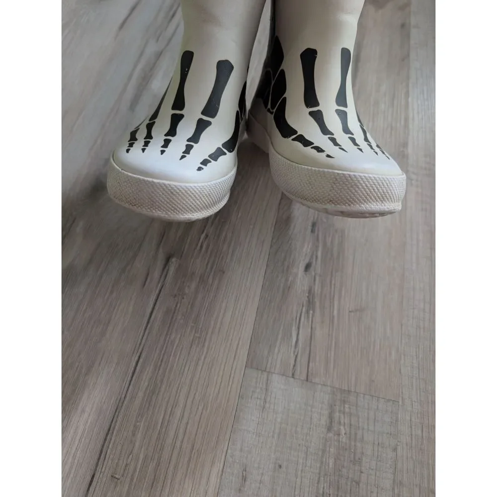Hunter Kids Original First Classic Skeleton Print Rain Boots, UK 8 / US 9C